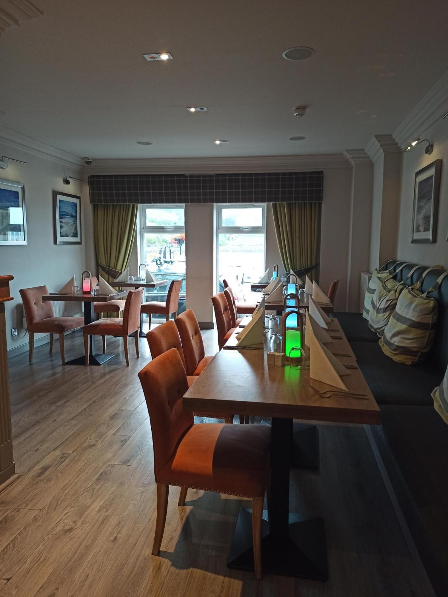 Anchor Hotel And Seabed Restaurant Tarbert  Exterior foto